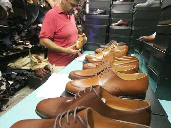 Featured image for “LE PICCOLE IMPRESE INCALZANO. Un posto al tavolo del negoziato”