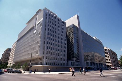 Featured image for “Imprese italiane soffocate dalle tasse”