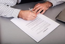 Featured image for “Rinnovato il contratto nazionale di lavoro di metalmeccanici, impiantisti, odontotecnici, orafi e argentieri”