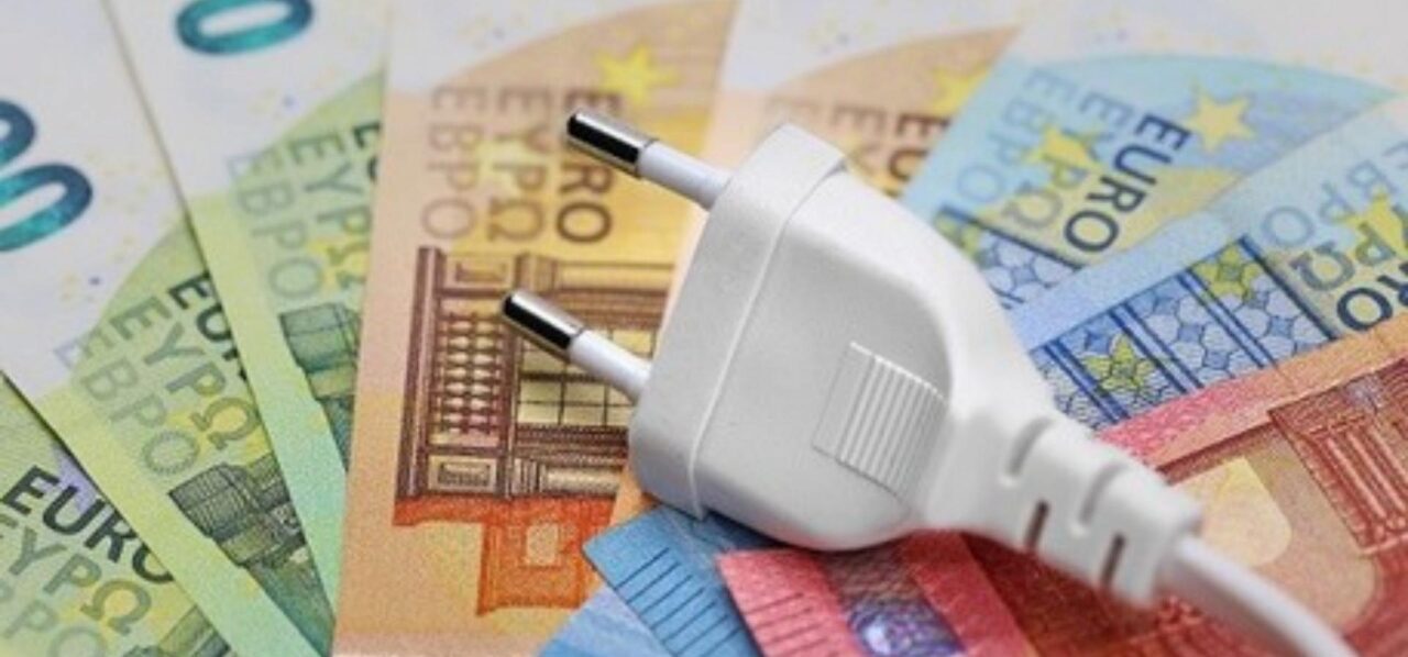 Featured image for “CONTRIBUTI ALLE IMPRESE – Bonus luce/gas primo trimestre 2023”